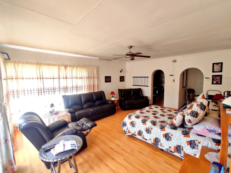 5 Bedroom Property for Sale in Sasolburg Ext 4 Free State